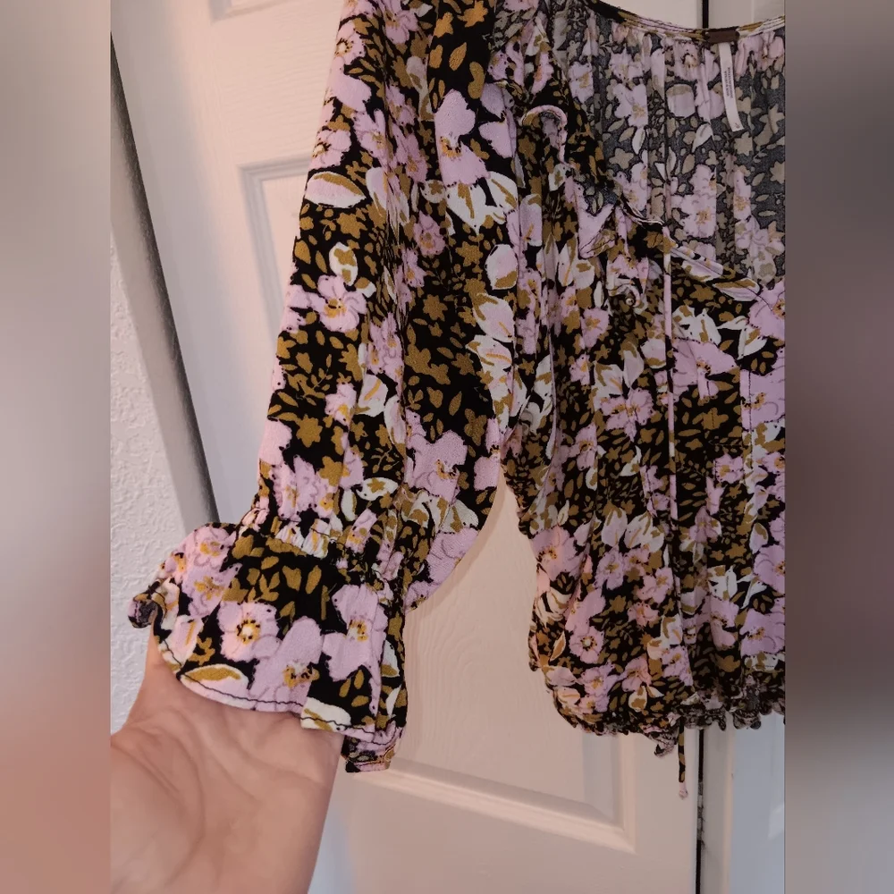 Free People Sweet Memories Boho Floral Blouse. Size L.